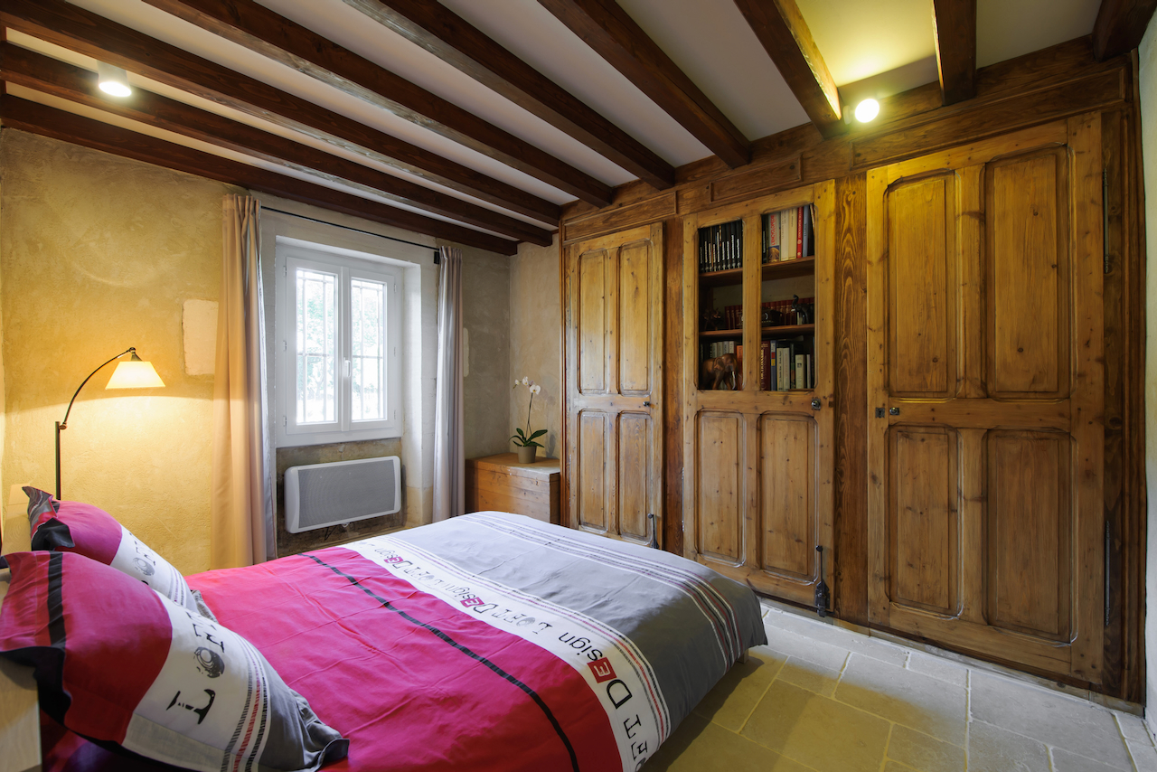 Chambre aux poutres apparentes